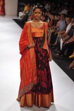 Model walk the ramp for Gaurav show at Lakme Fashion Week Day 3 on 5th Aug 2012 (37).JPG
